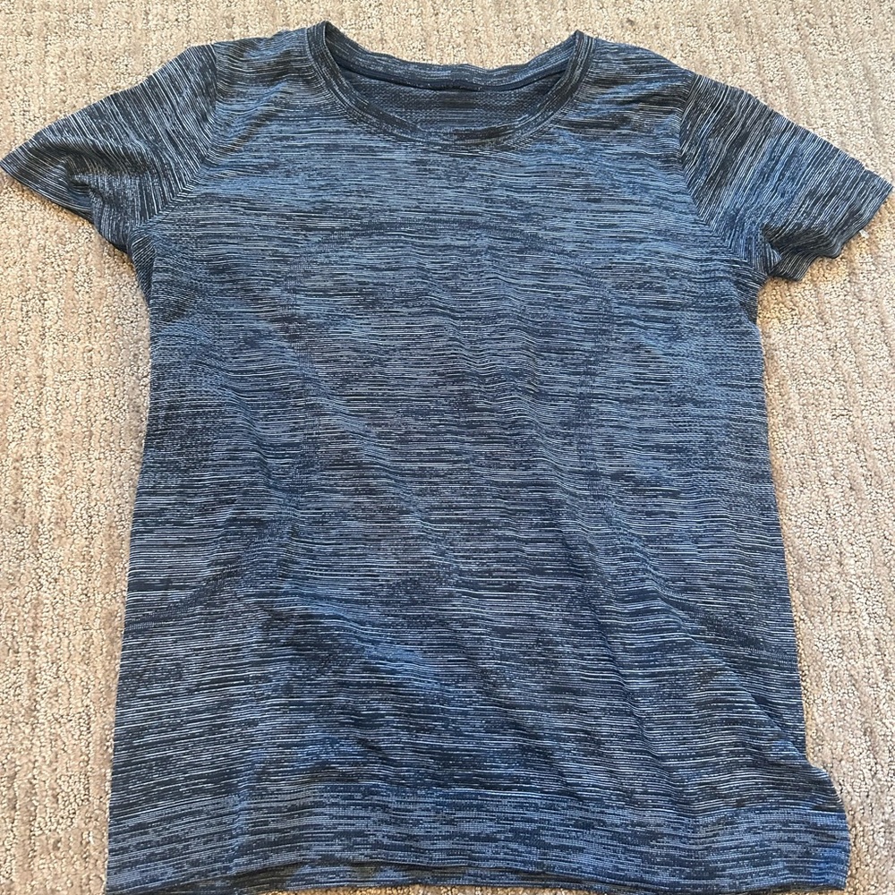 Lululemon top
